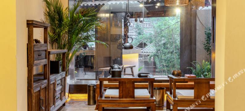 苗丽·枕月山堂图片