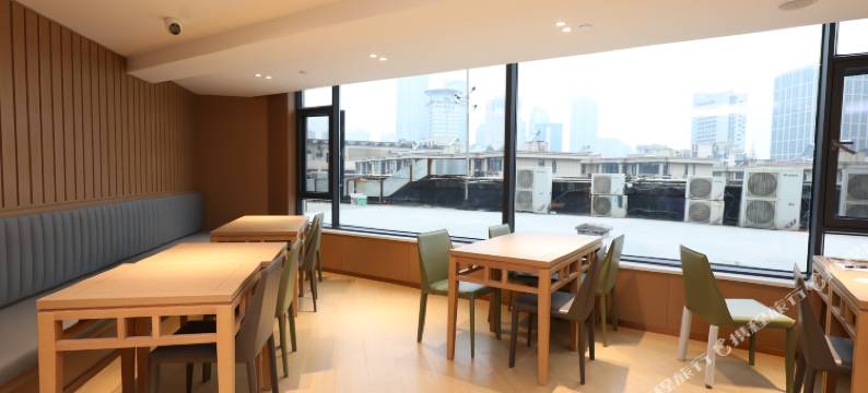 沐江南酒店(南京玄武湖玄武门地铁站店)图片