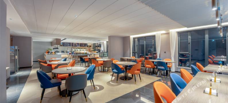 凯里亚德酒店(库尔勒汇嘉时代广场店)图片