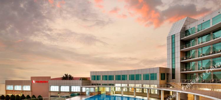 巴库温德姆华美达酒店(Ramada by Wyndham Baku)图片