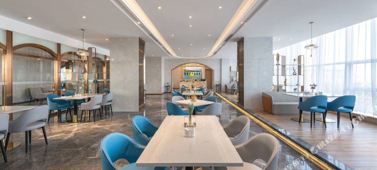 喀什古城步行街亚朵酒店图片