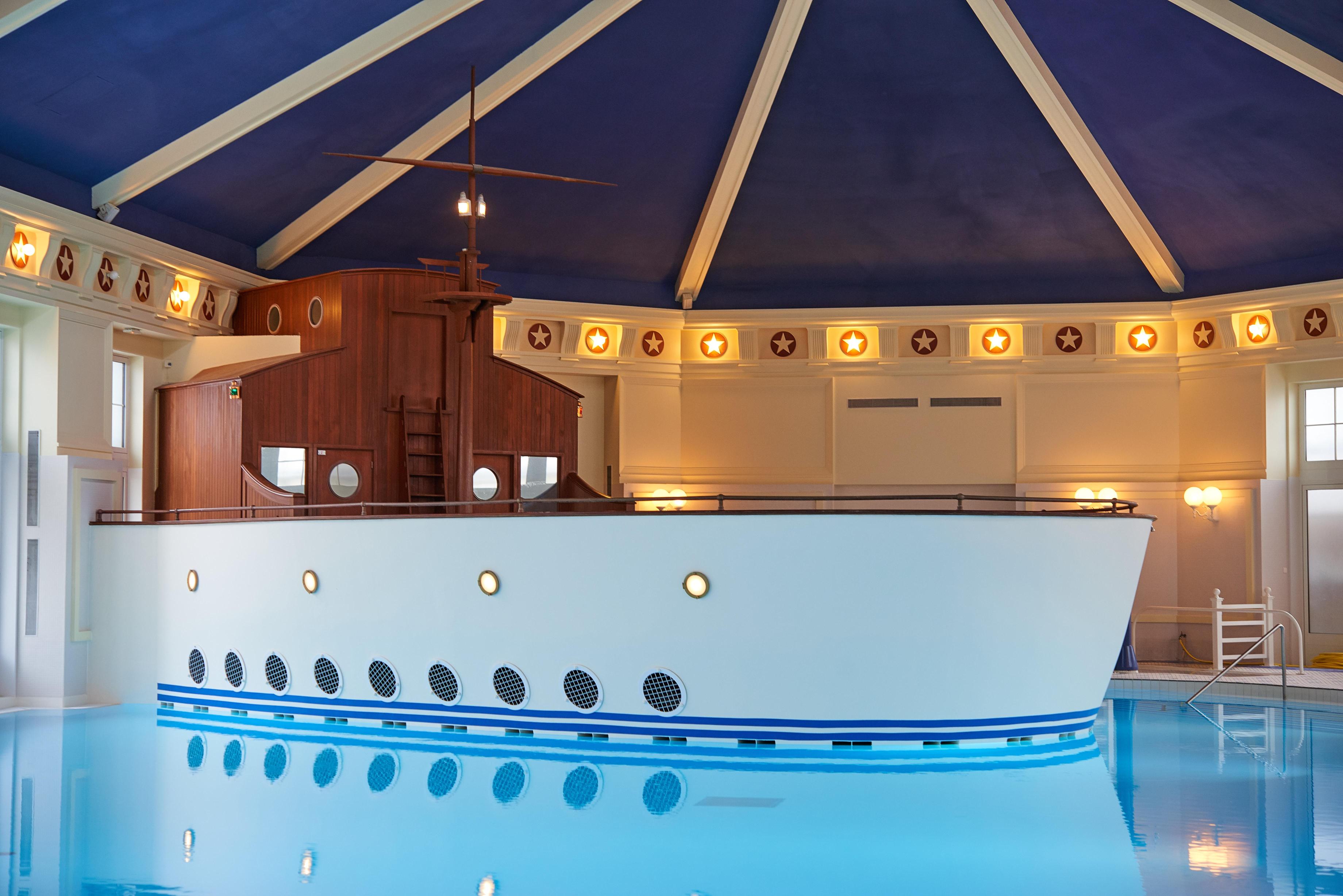 Disney Newport Bay Club Over view