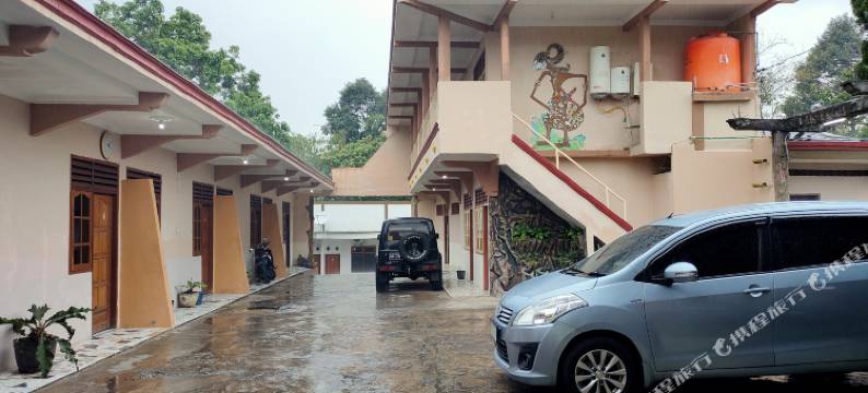 班顿甘阿朱纳萨里酒店(Hotel Arjuna Sari Bandungan)图片