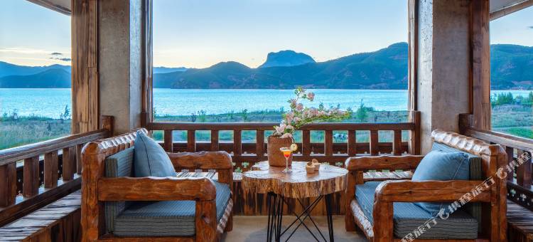 糊涂窝湖景度假酒店(泸沽湖亲爱的客栈)图片