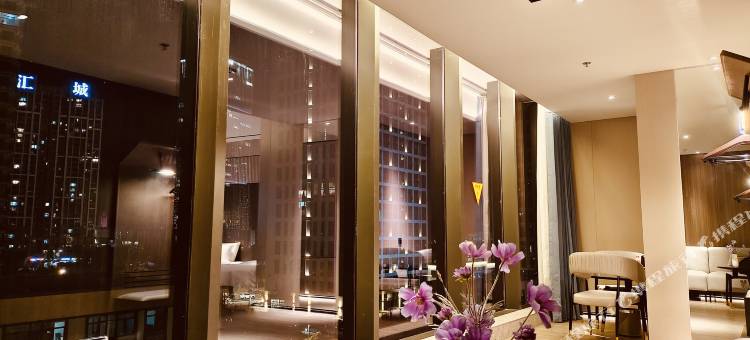 途客中国都市酒店(临安青山湖宝龙广场店)图片