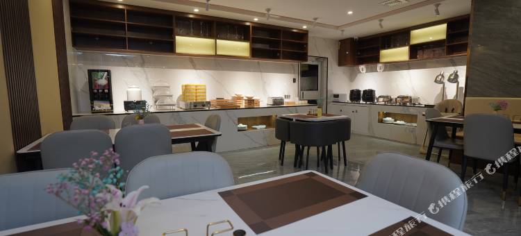 白玉兰酒店(德州解放南大道店)图片