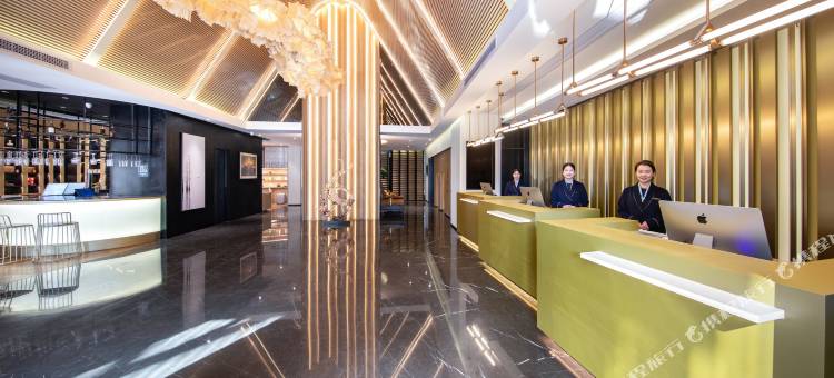 武汉楚河汉街中北路亚朵S酒店图片