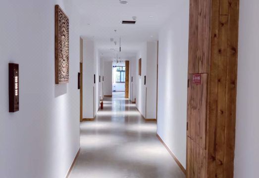 Chongzhou Yuetengxi Homestay Hotel Overview