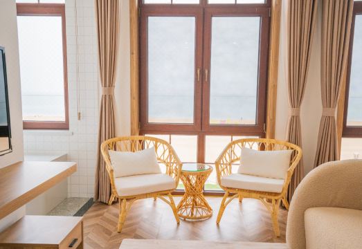 Erhai hotel Hotel Overview