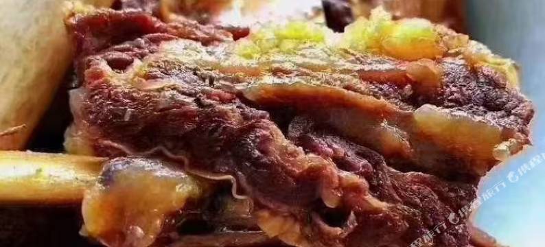 乌拉盖草原深处游牧人家图片