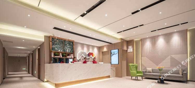 柏曼酒店(济南淄博路山东国际会展中心店)图片