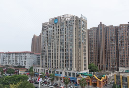 汉庭酒店（南昌小蓝工业园江铃汽车大厦店）外景图