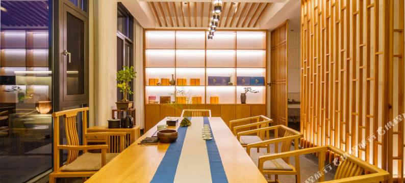 武夷山月伴溪水茶宿图片