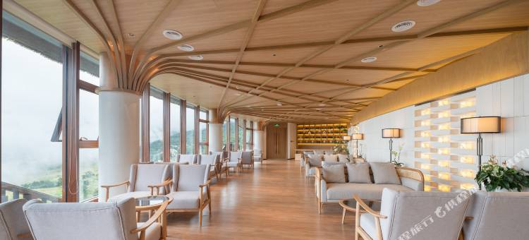 多依树半山度假酒店图片