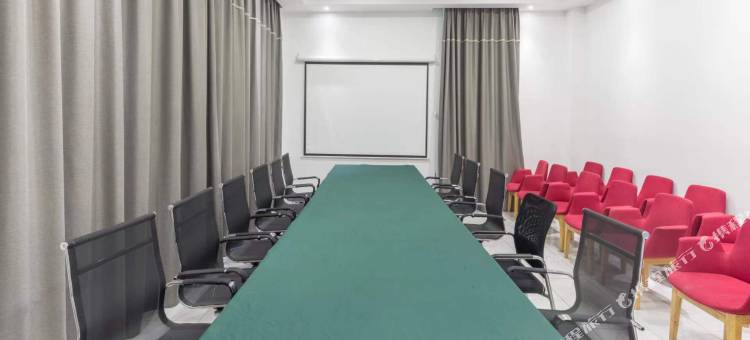 怡莱精品酒店(扬州宝应站店)图片