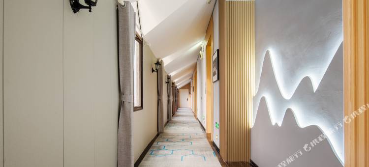 吉安•庐崚印象 WARMWELCOMFAMILYMOMEOW酒店(吉州区人民广场店)图片