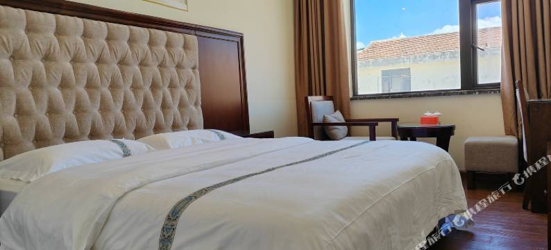 园梦酒店(红原银珠广场店)图片