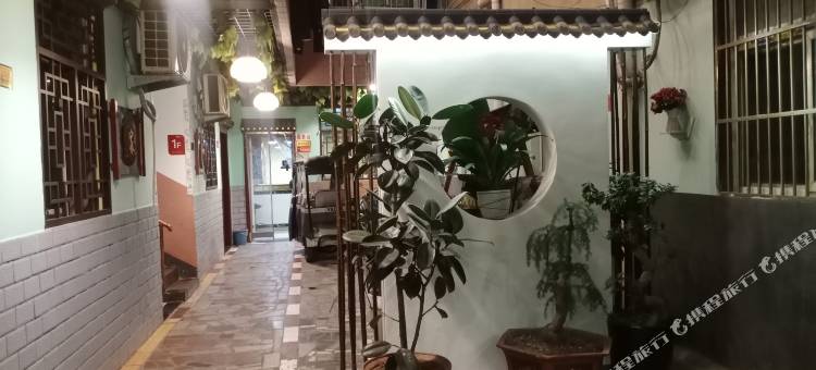 卓越宾馆(阜阳市中心师范大学清河校区店)图片