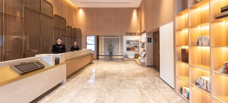 长沙万家丽广场高桥北地铁站亚朵酒店图片