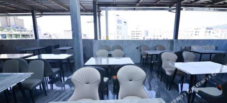 西双版纳景洪金瑞酒店(告庄夜市店)图片