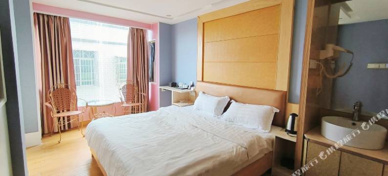 化州橘乡时尚酒店图片