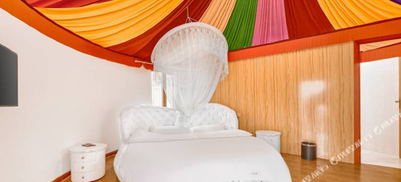 额尔古纳黑山头阿拉塔部落图片