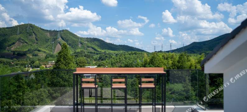 云漫里·28HOW亲子度假设计师美墅(安吉浮云谷景区店)图片