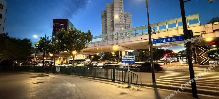 布丁严选酒店(上海华东师范大学金沙江地铁站店)图片