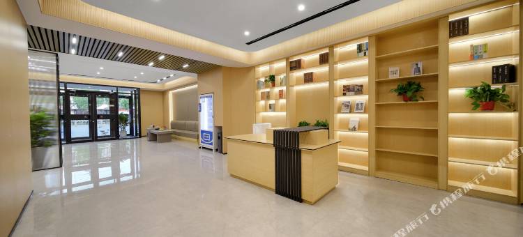 丽呈轻界酒店(梁山水泊南路店)图片