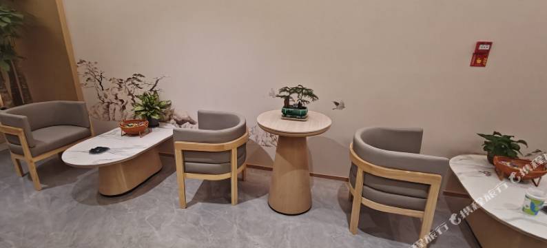 稻城亚丁香格拉大酒店(香格里拉镇店)图片