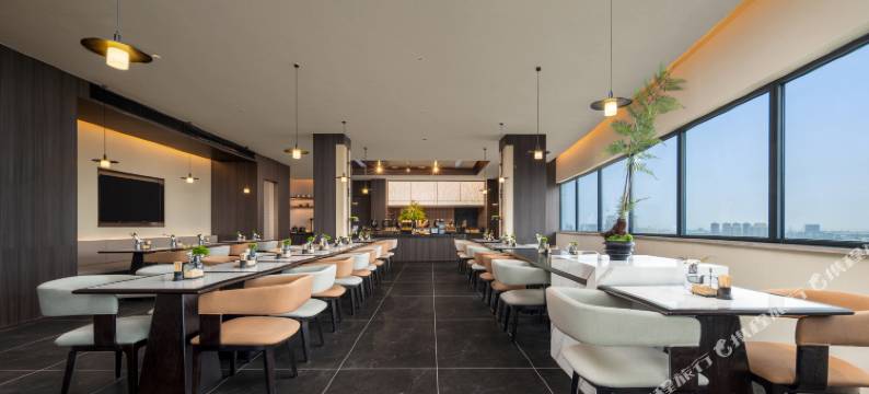 宁波镇海枫园地铁站亚朵酒店图片