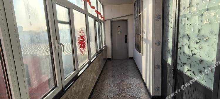 红房子影院民宿(曲周建设街店)图片