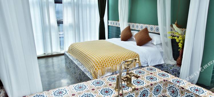 丹尼亚精品民宿(乐山高铁站店)图片