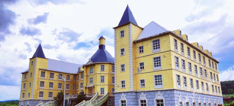 汤旺亚欧巄城堡酒店图片