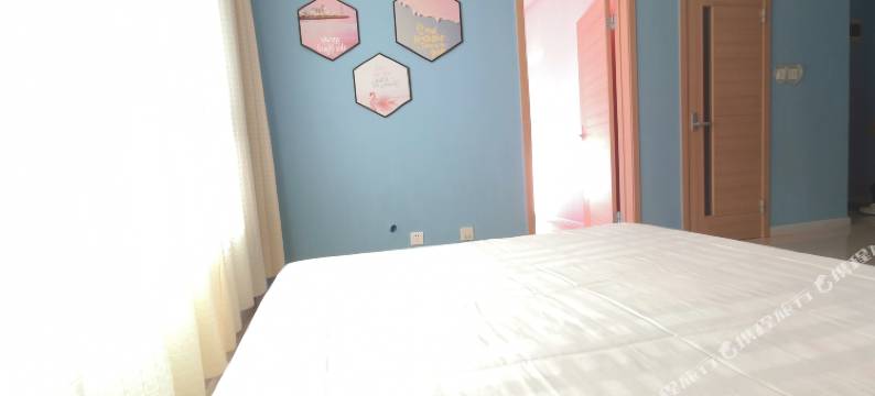 时尚快捷短租公寓(庄河西山湖畔店)图片