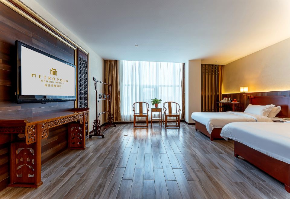  Hotel Overview