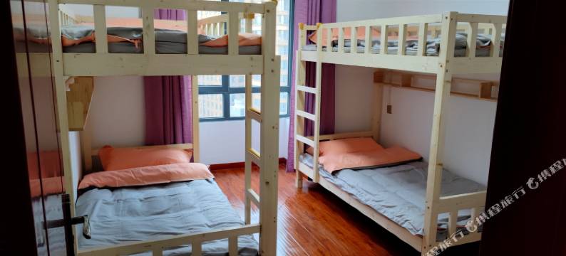 东篱青年旅舍(信阳火车站天润广场店)图片