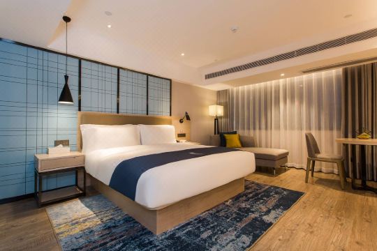 卡诺斯国际酒店东西湖恒大城店