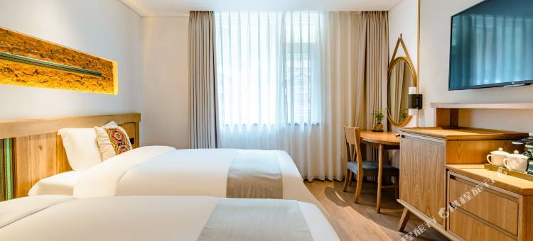 花筑奢·索溪山居轻奢度假酒店(张家界国家森林公园标志门店)图片