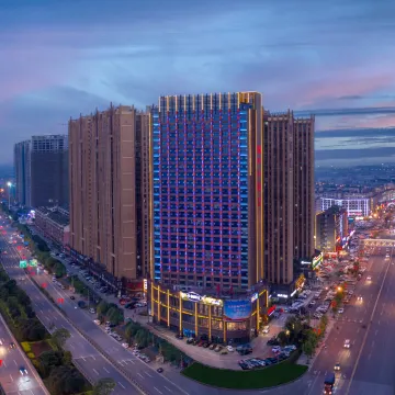 华良华天假日酒店(长沙黄花国际机场龙华地铁站店)图片