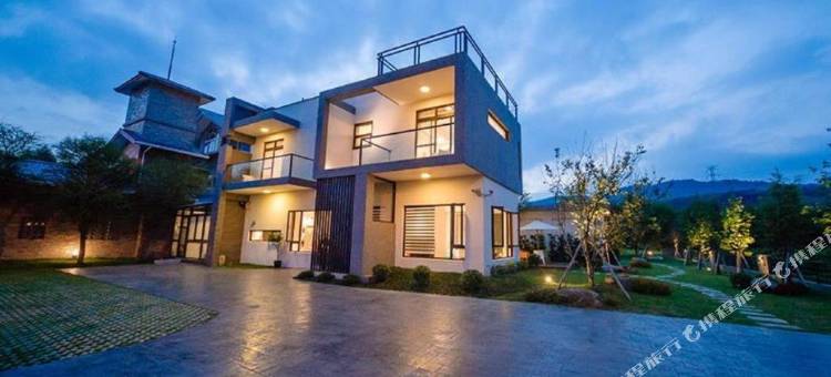 池塘边边宜兰民宿图片