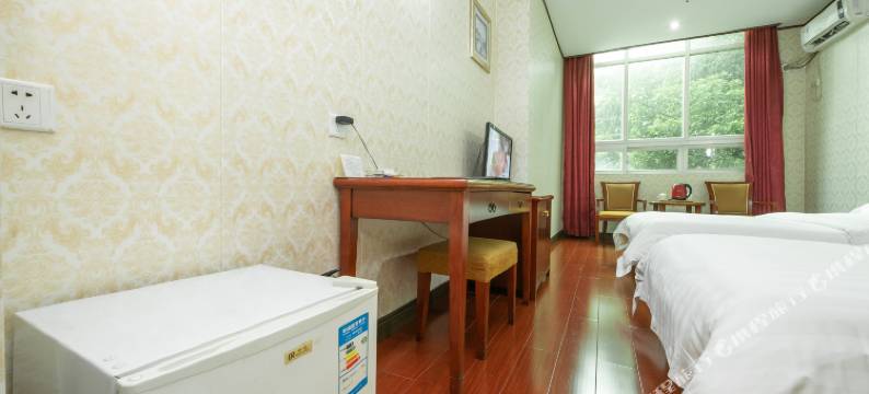 金路酒店(广州体育学院东站地铁站店)图片