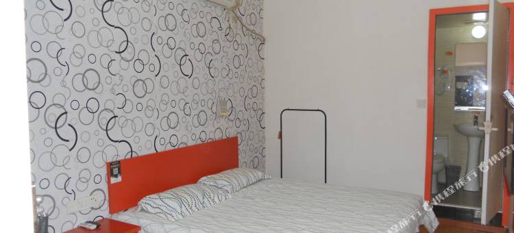 布丁酒店(重庆杨家坪轻轨站动物园店)图片