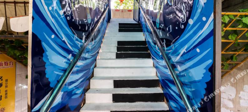 张三宾馆(重庆火车西站店)图片