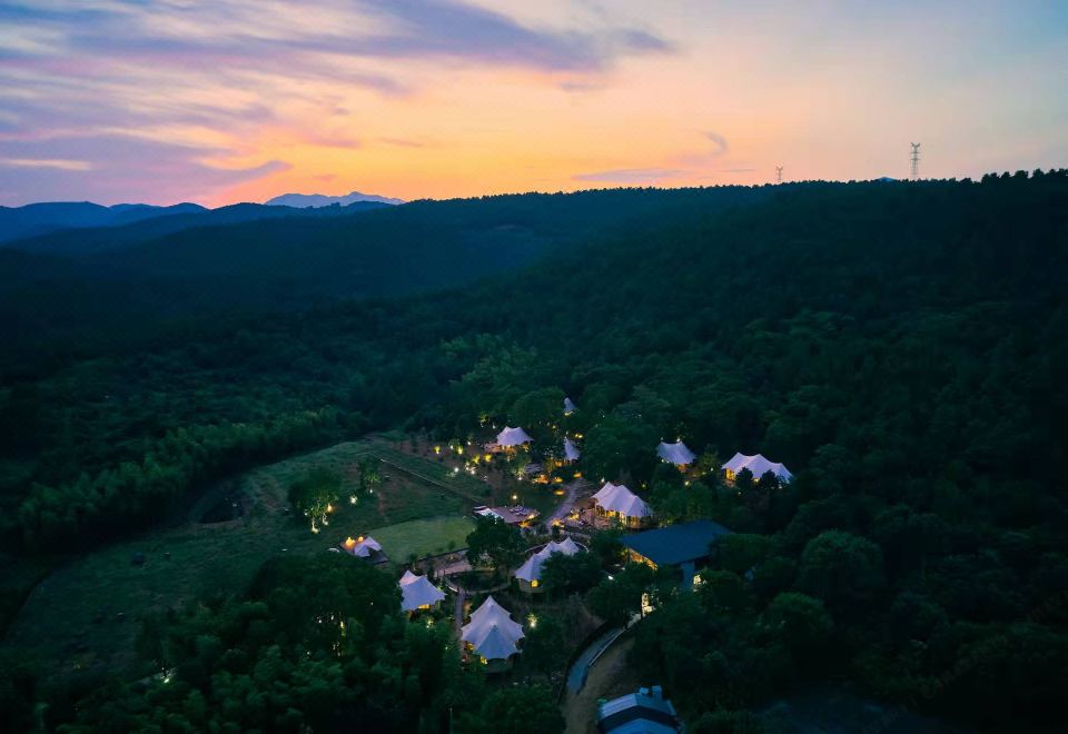 Anadu橄榄庄园酒店外景图