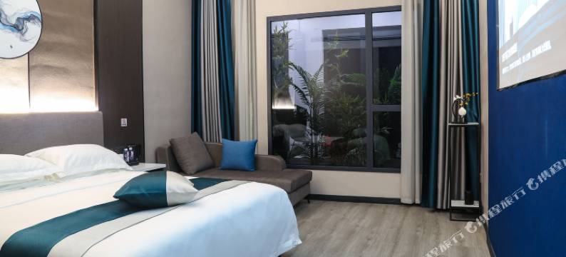 艾菲亚智能酒店(武冈汽车北站店)图片