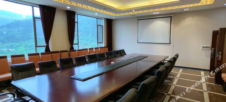 洪雅丽翰嘉齐酒店图片