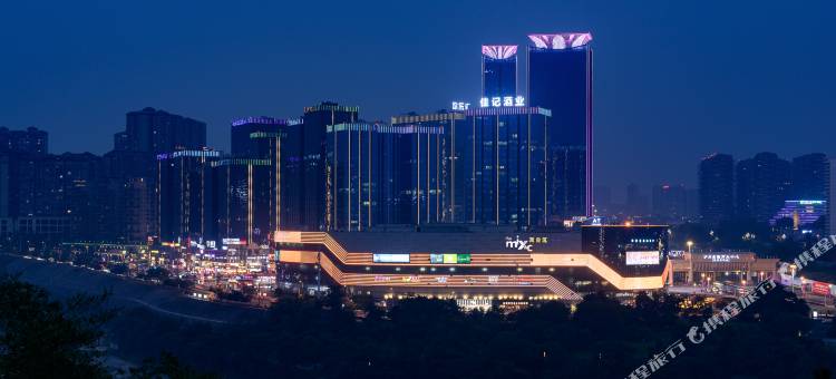 喆•菲酒店(泸州金融中心万象汇店)图片