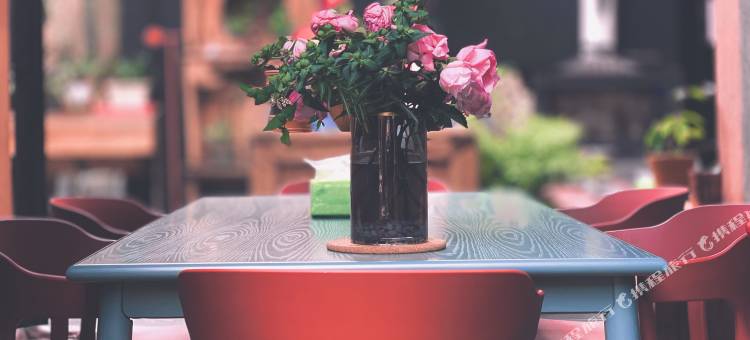 泸沽湖神隐设计师民宿图片