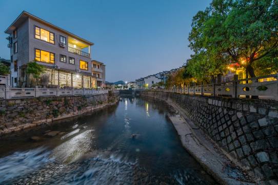 溪边小隐云栖美宿